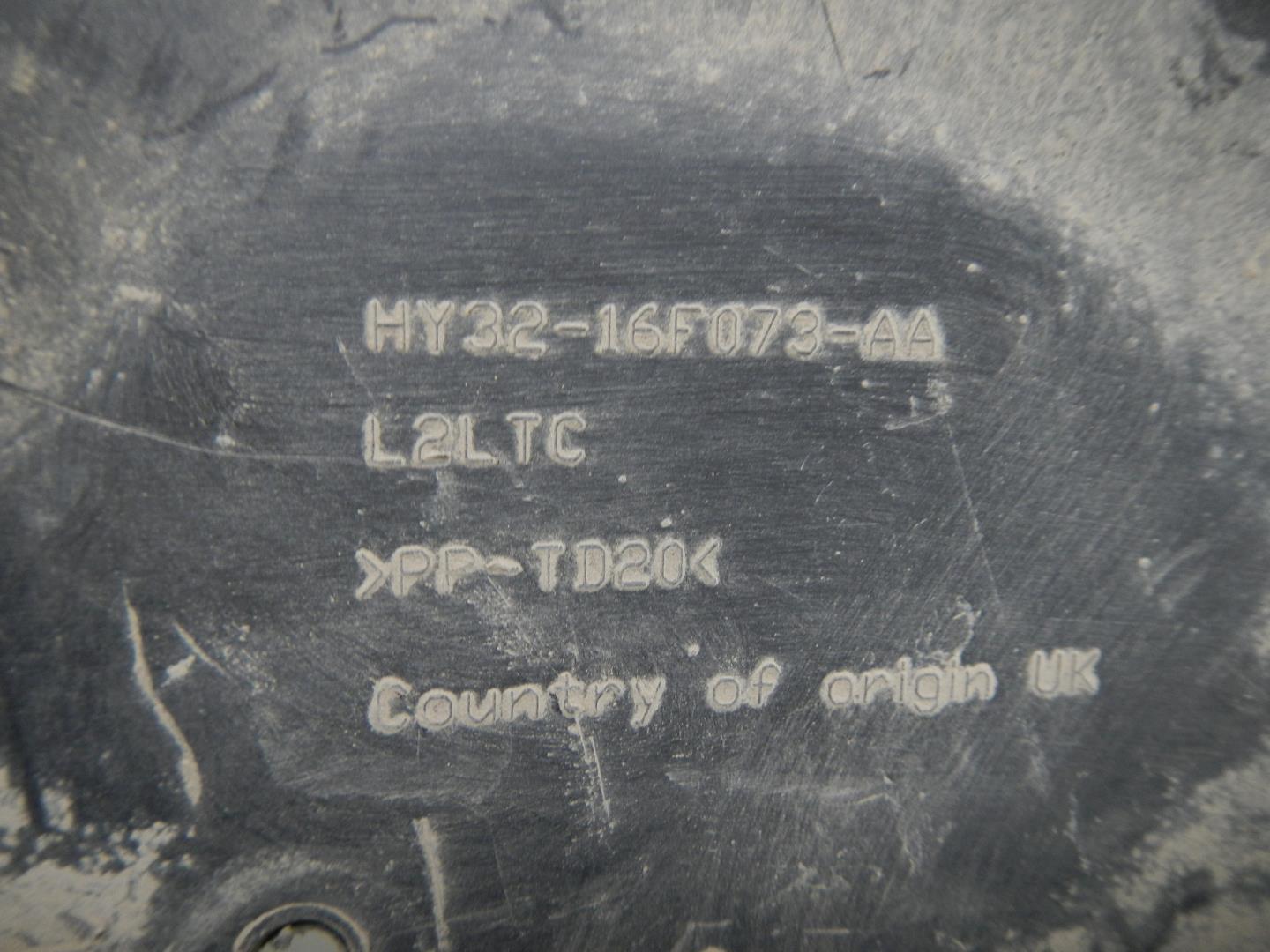 Кронштейн переднего бампера левый