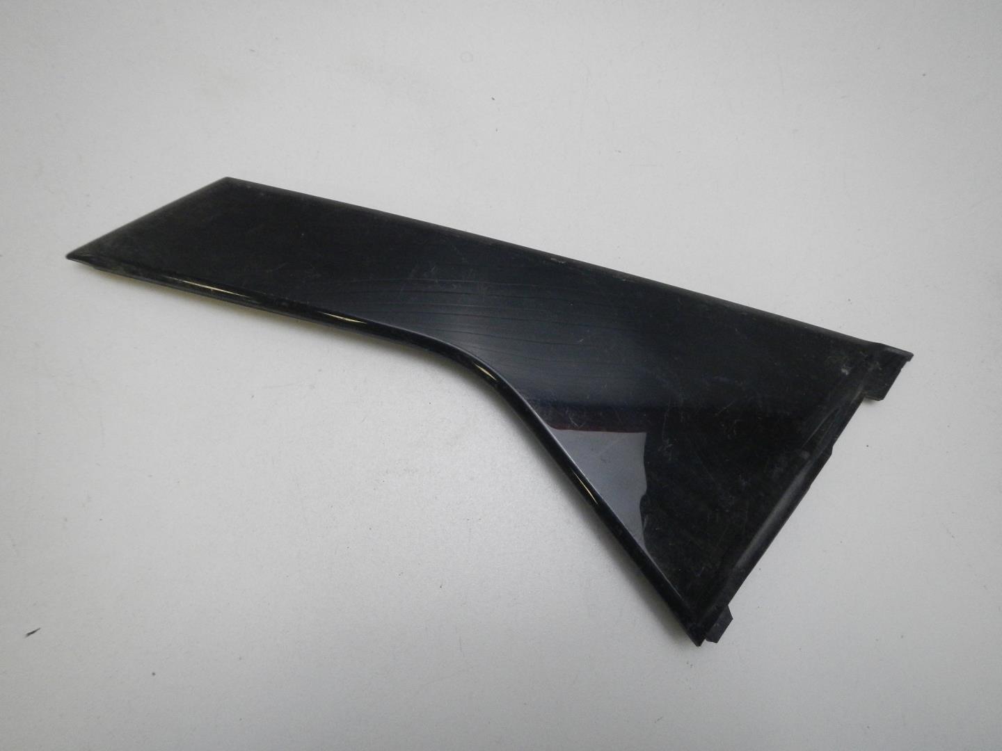 Накладка двери задней левой