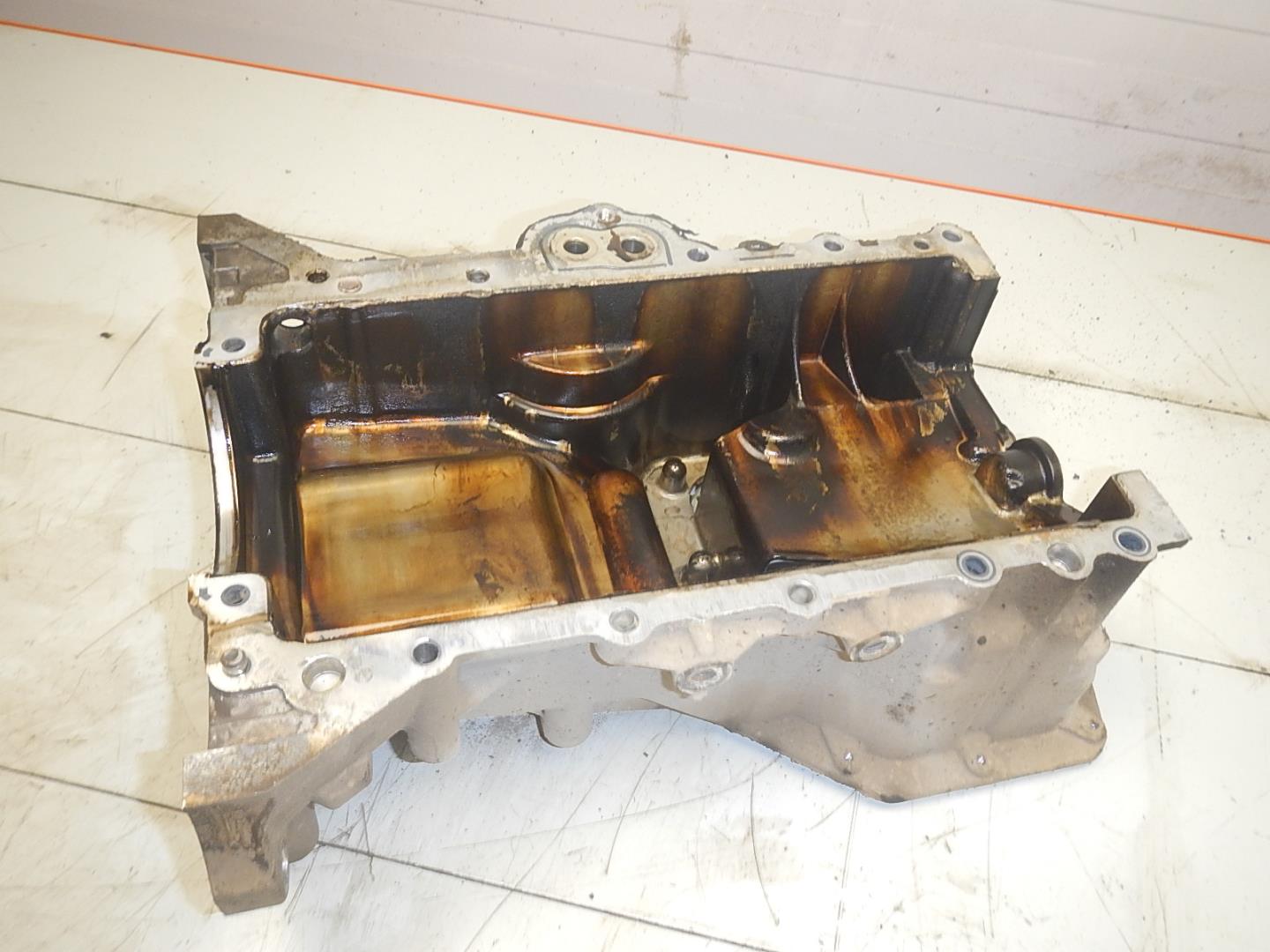 Поддон масляный двигателя (картер)