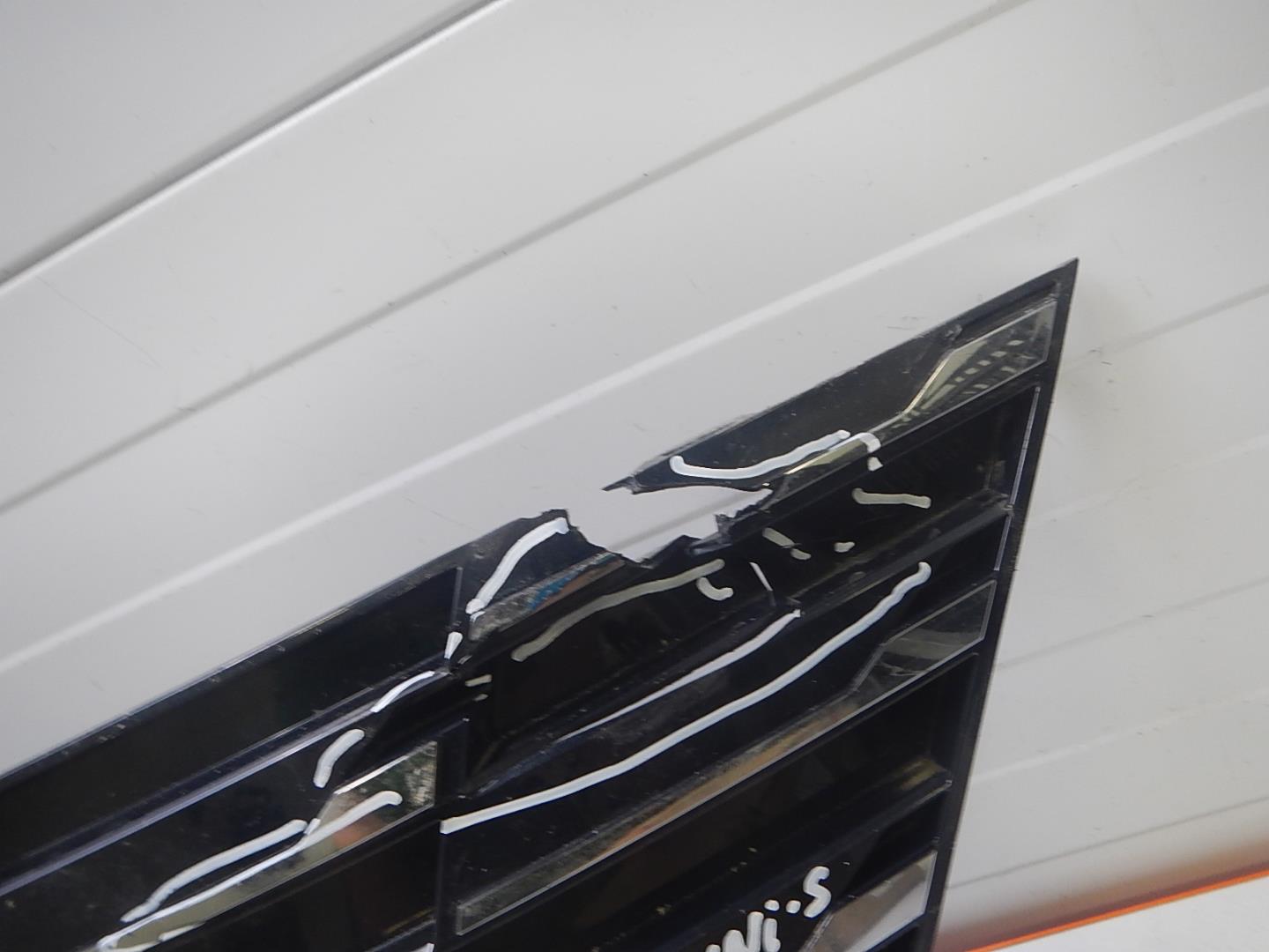 Решетка радиатора