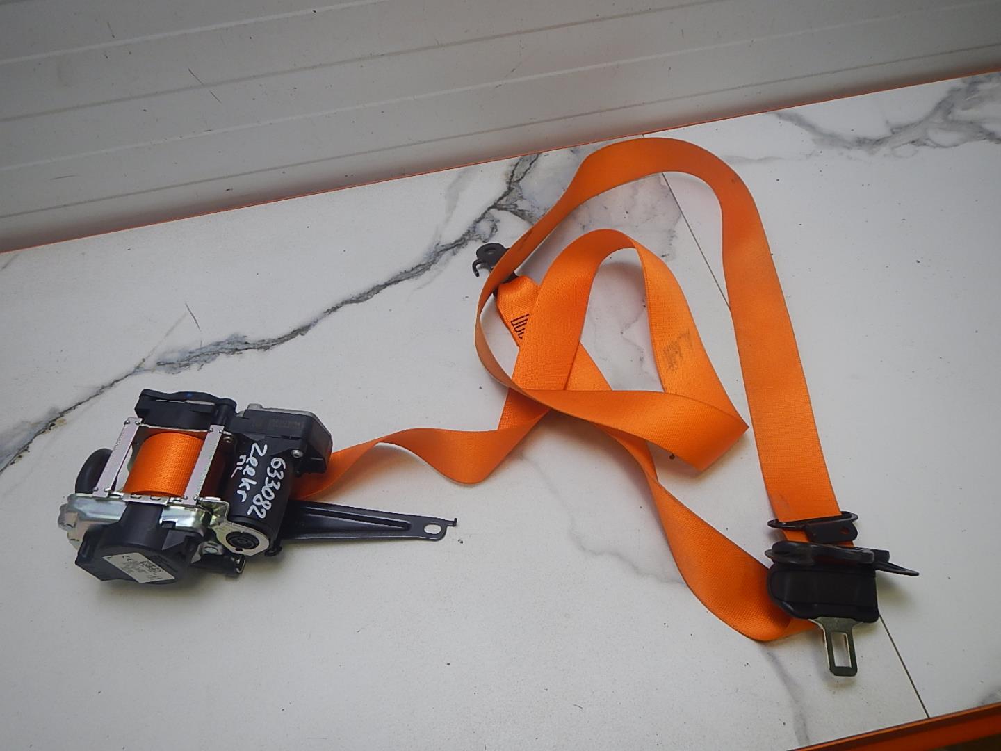 Ремень безопасности