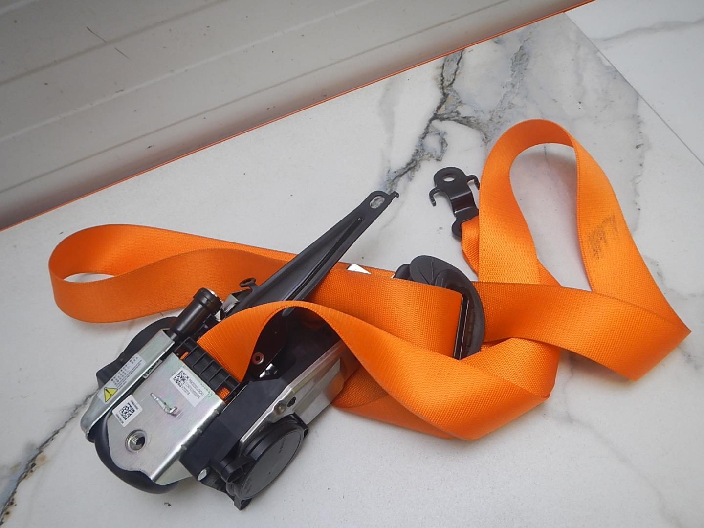 Ремень безопасности