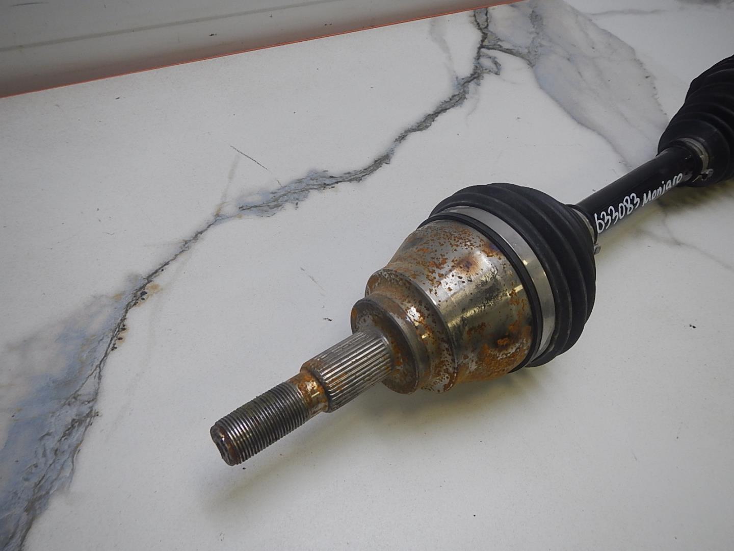 Полуось передняя правая