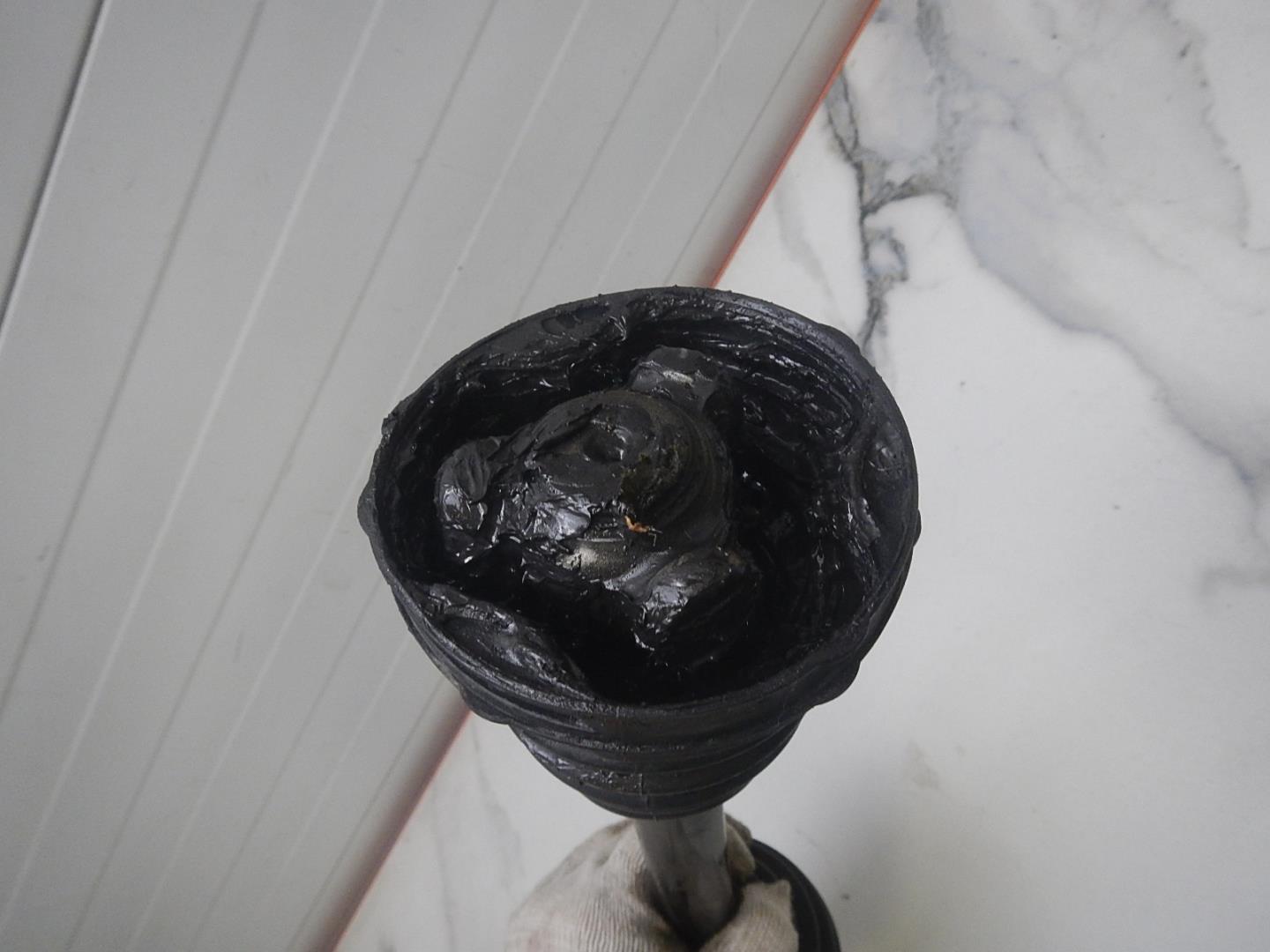 Полуось передняя правая