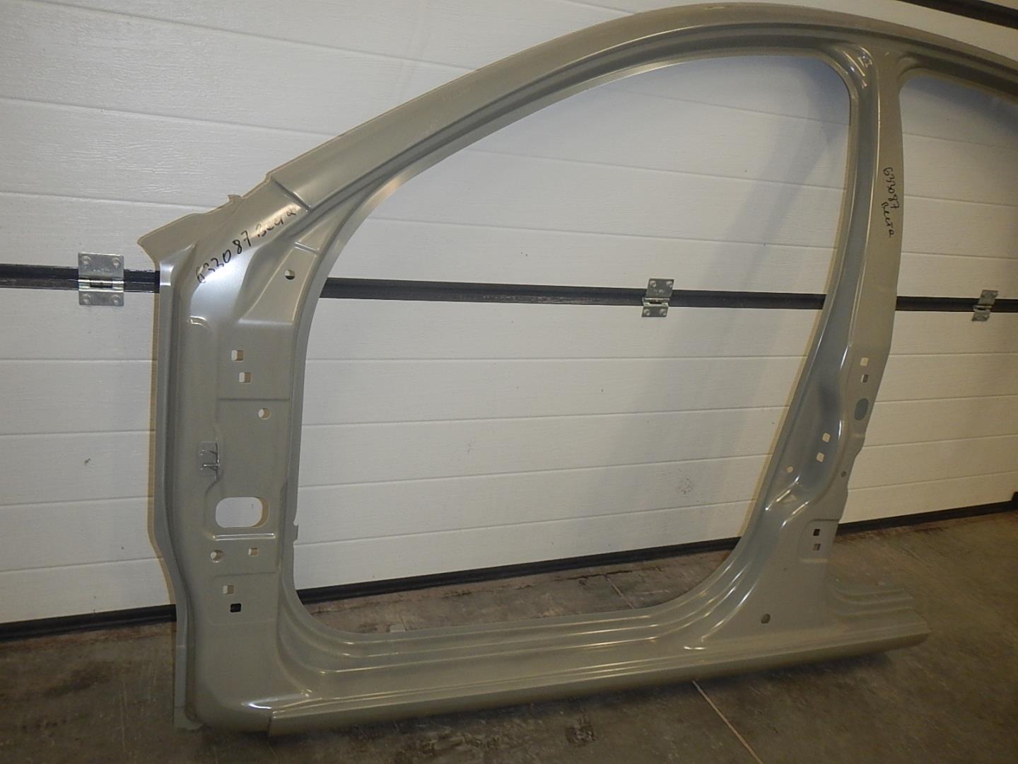 Кузовной элемент