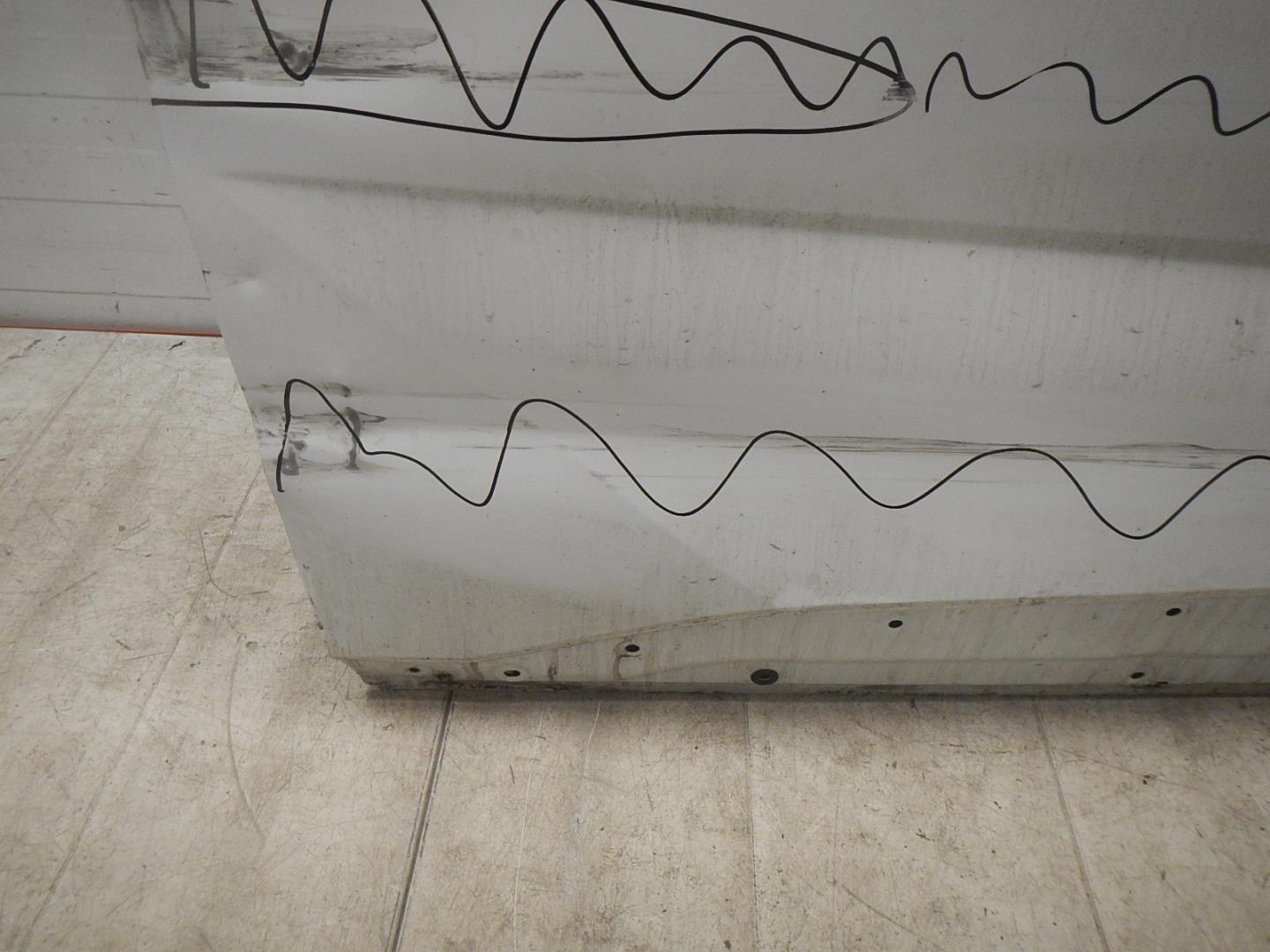 Дверь передняя левая