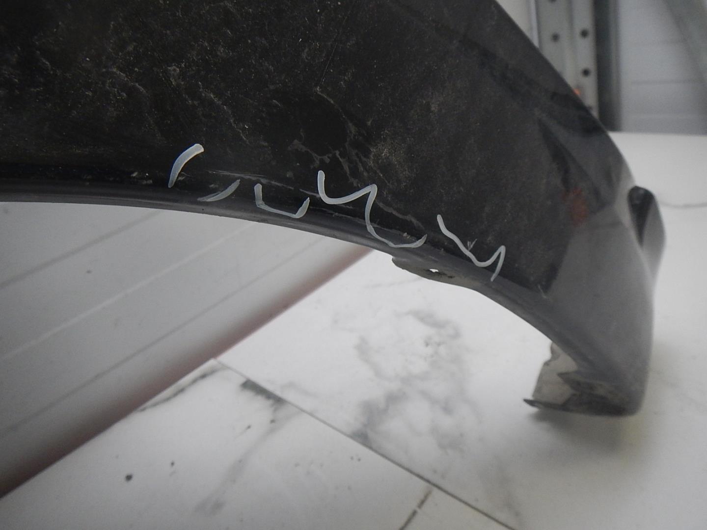 Крыло переднее левое