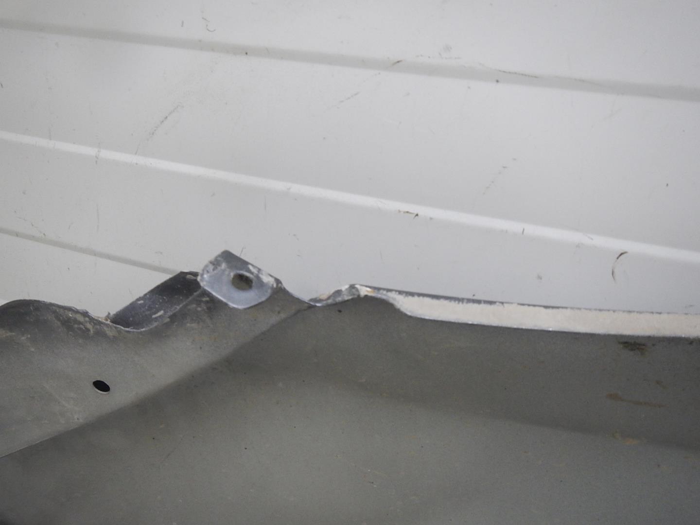 Крыло переднее левое