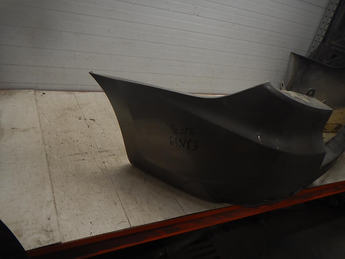 Бампер задний