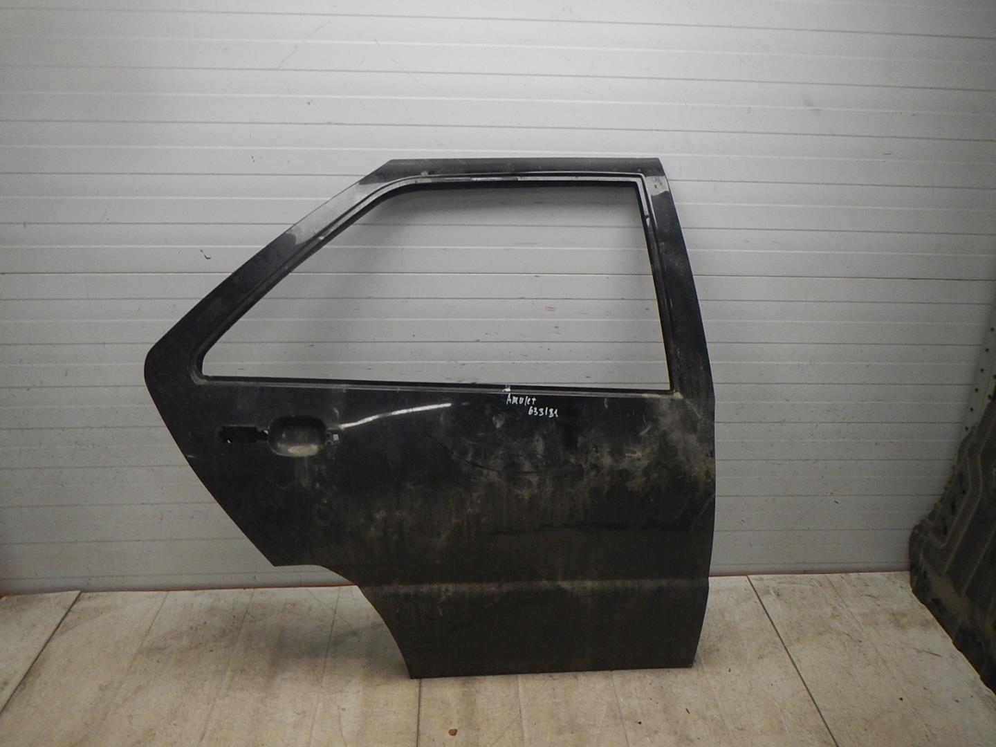 Дверь задняя правая