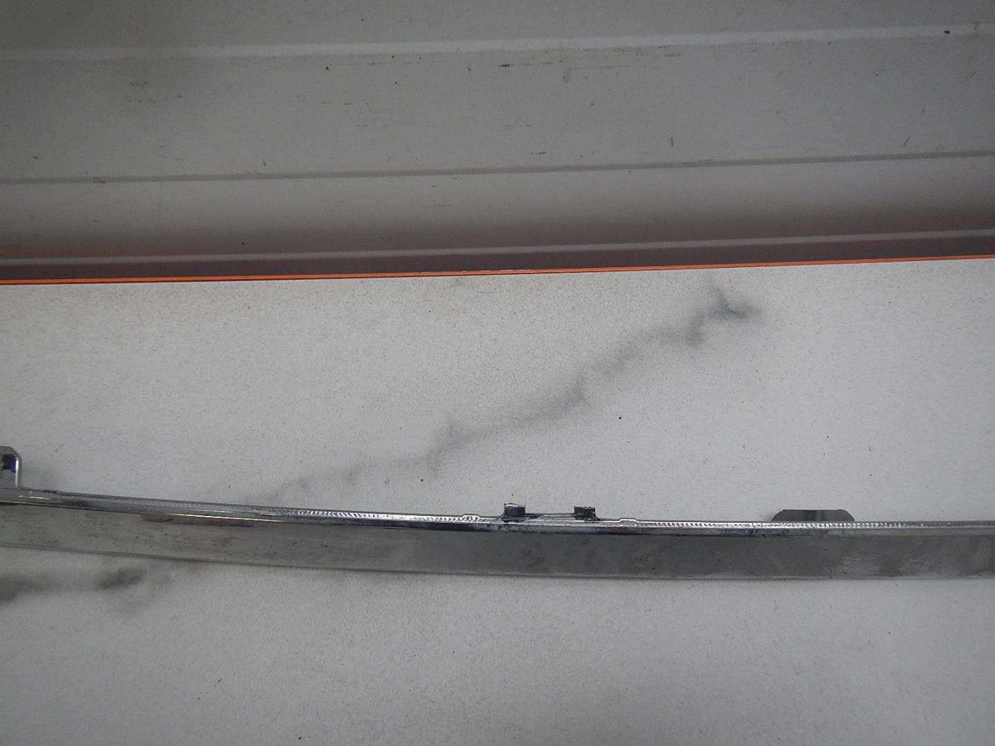 Молдинг заднего бампера