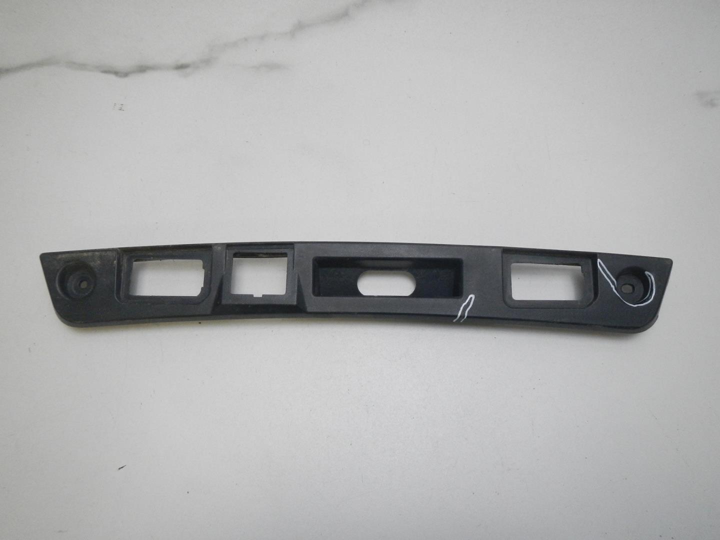 Накладка двери багажника