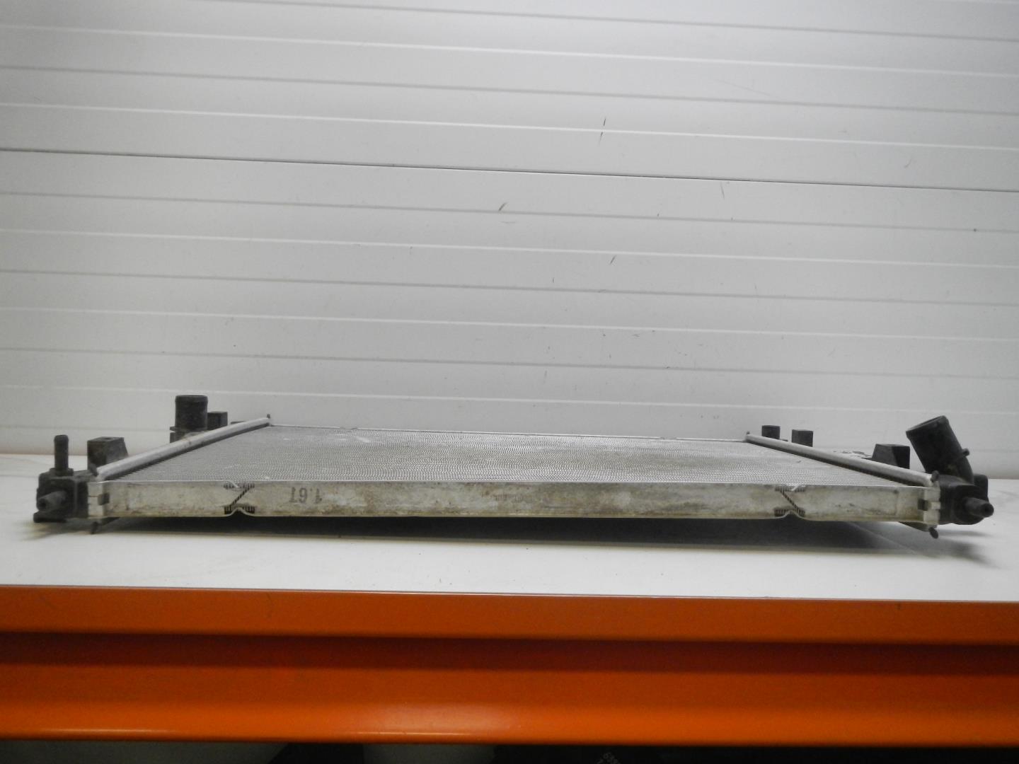 Радиатор охлаждения двигателя основной