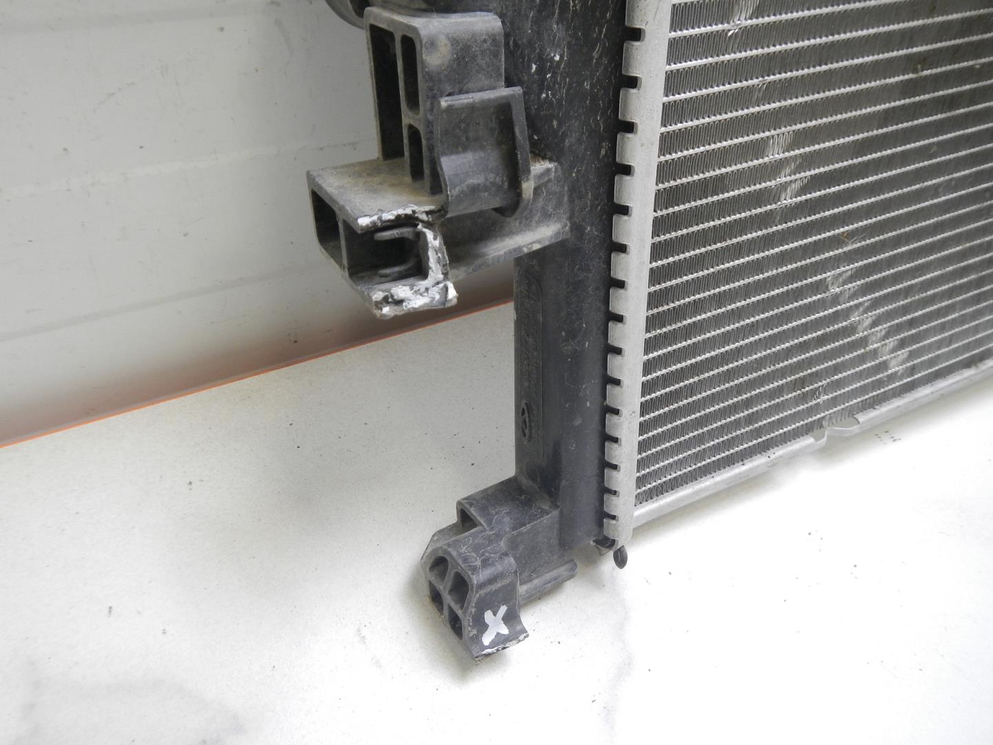 Радиатор охлаждения двигателя основной