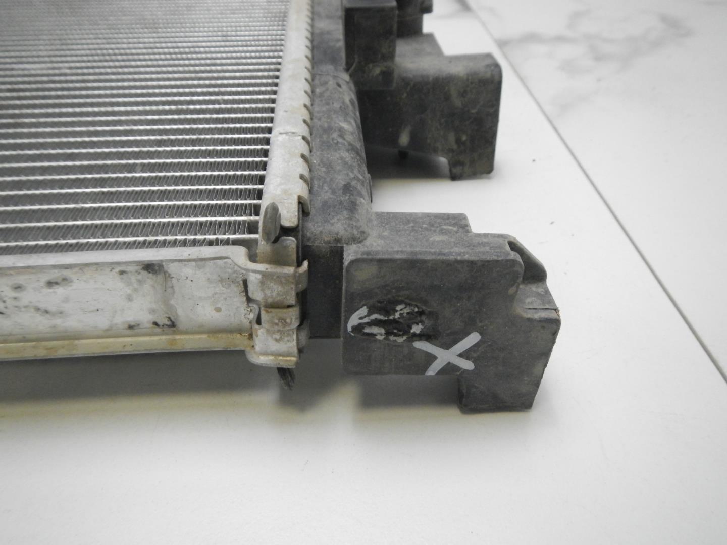 Радиатор охлаждения двигателя основной