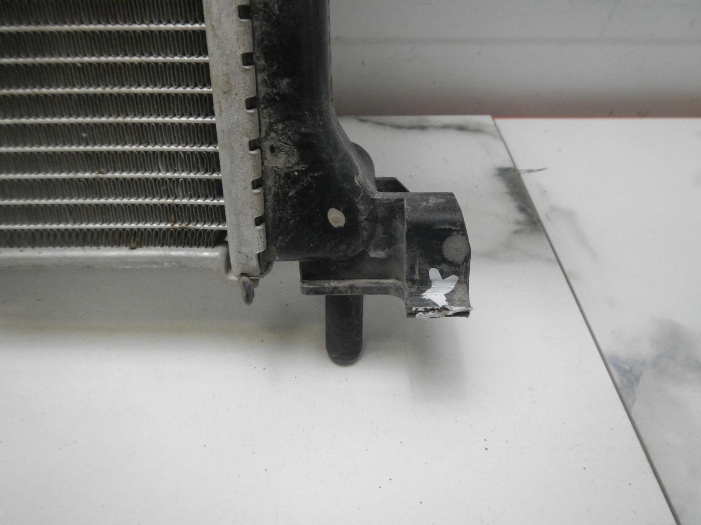 Радиатор охлаждения двигателя основной