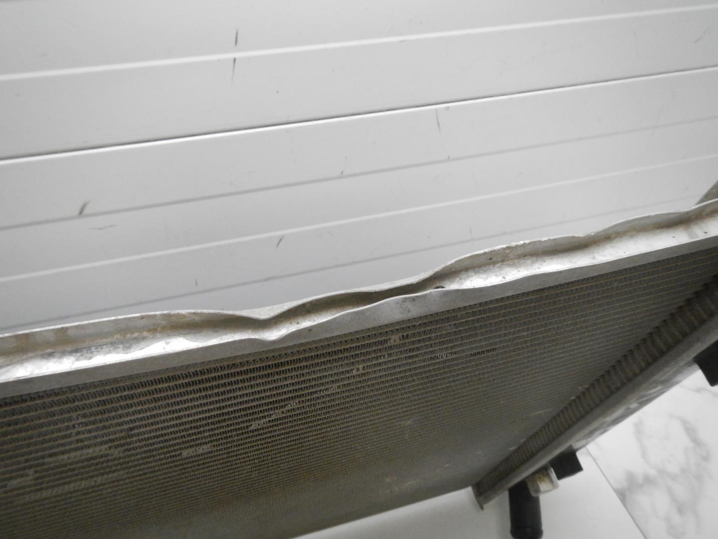 Радиатор охлаждения двигателя основной