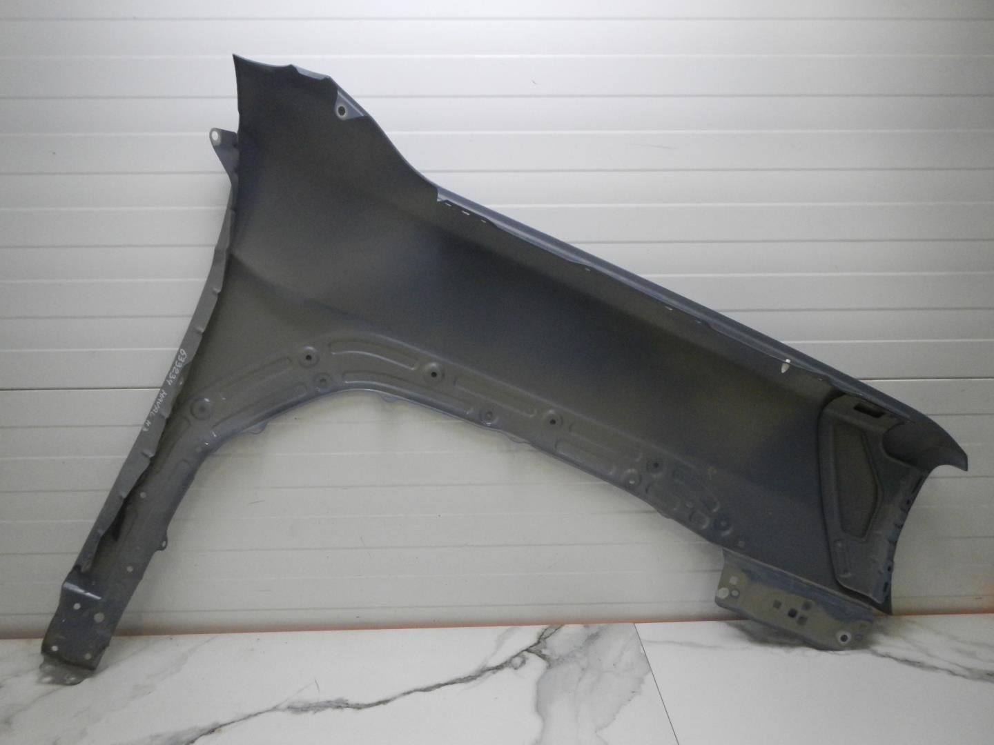 Крыло переднее левое