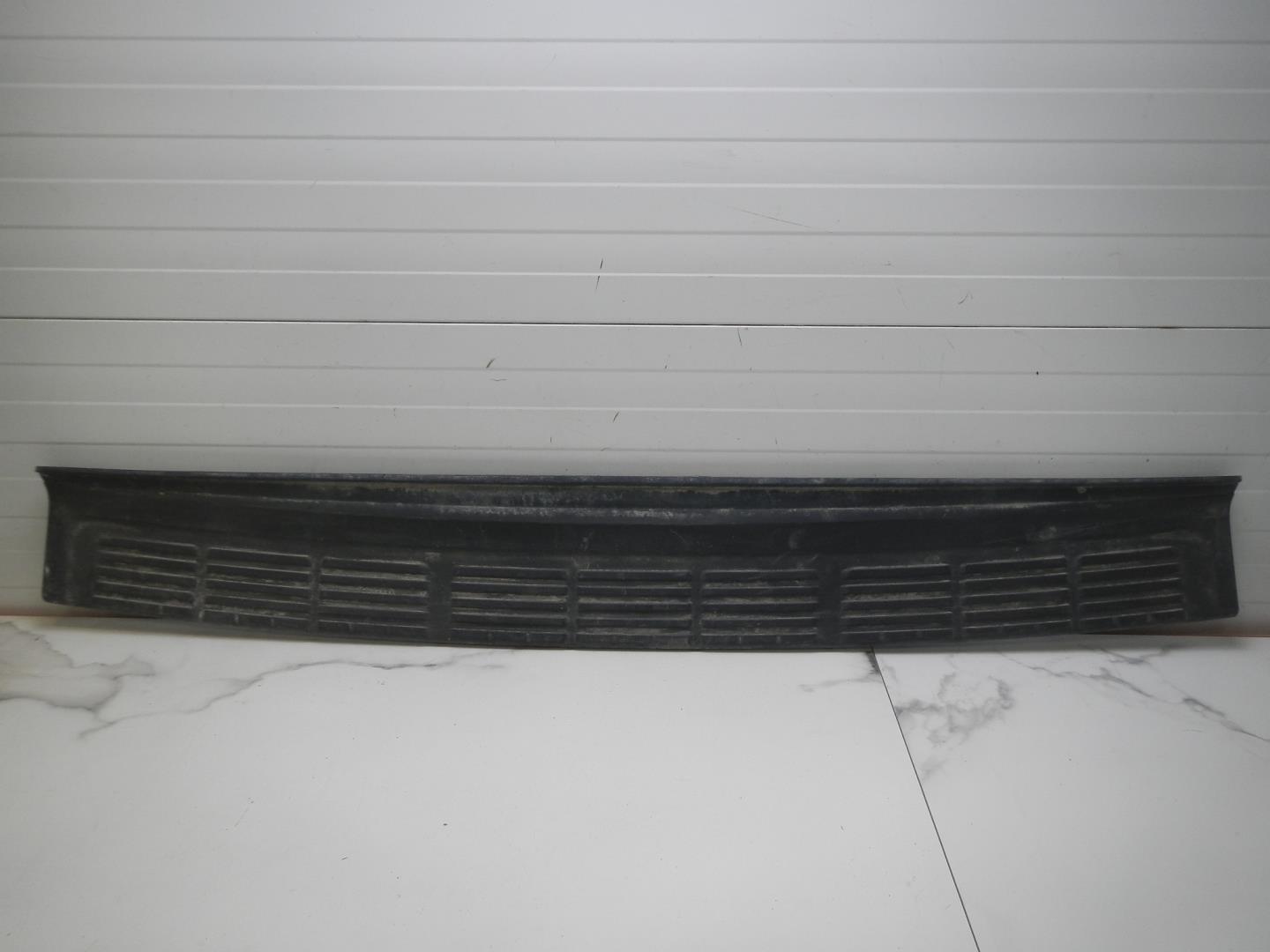 Накладка заднего бампера