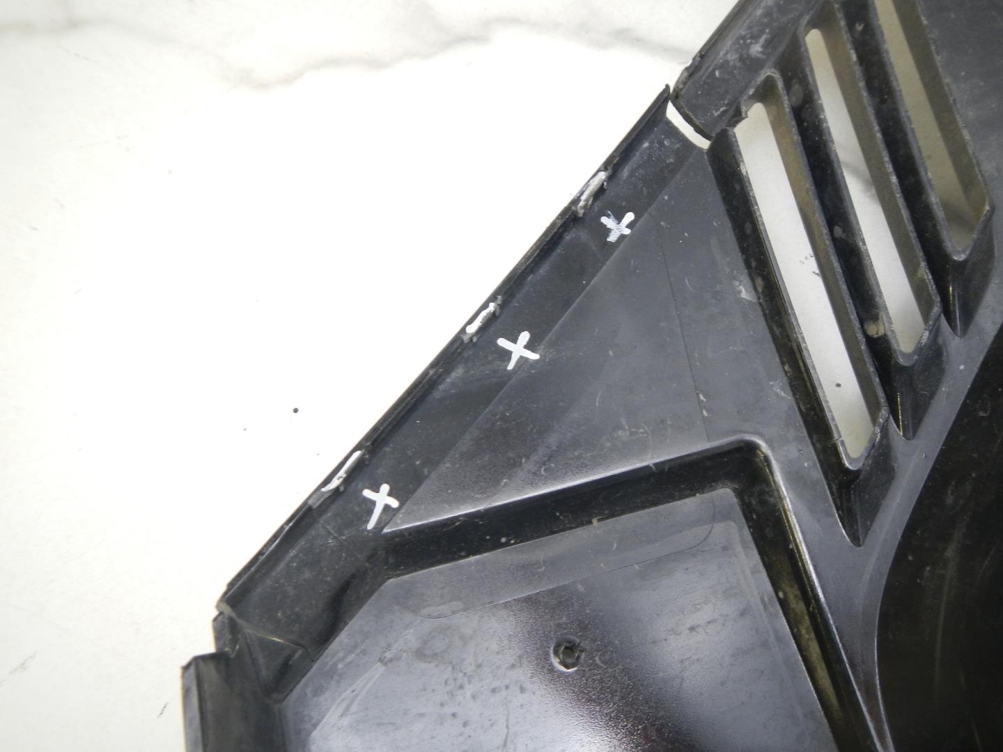 Накладка переднего бампера