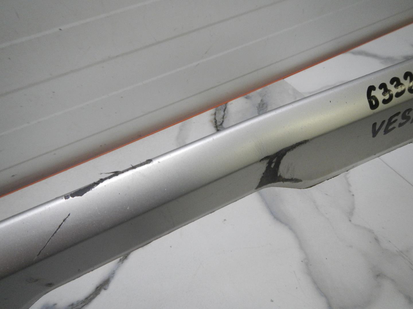 Накладка переднего бампера