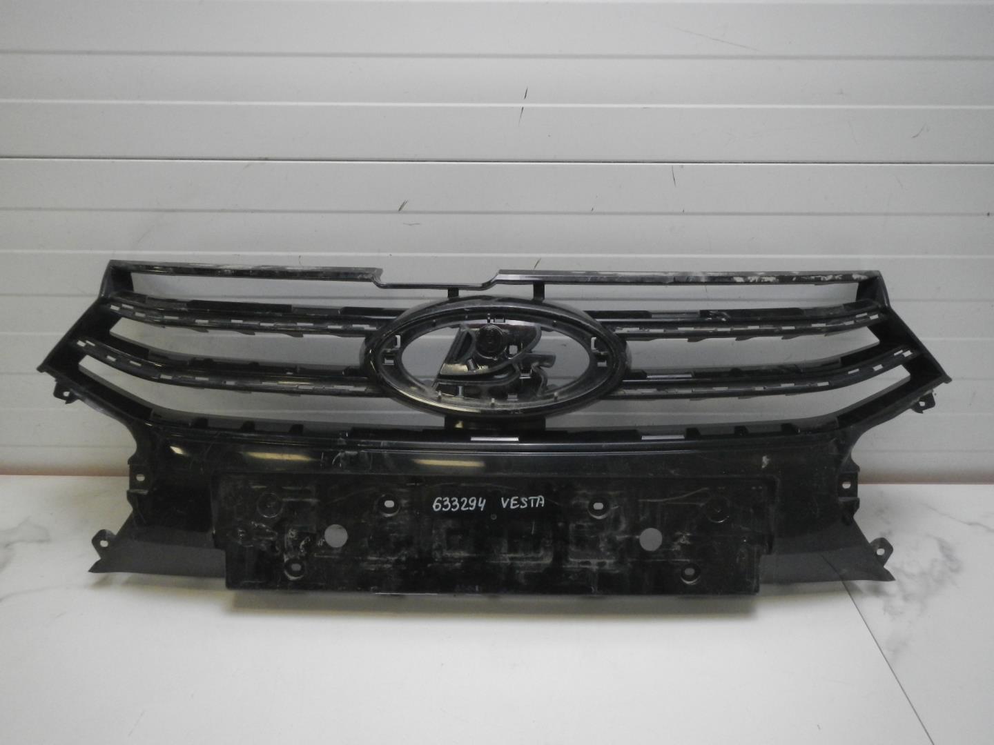 Решетка радиатора