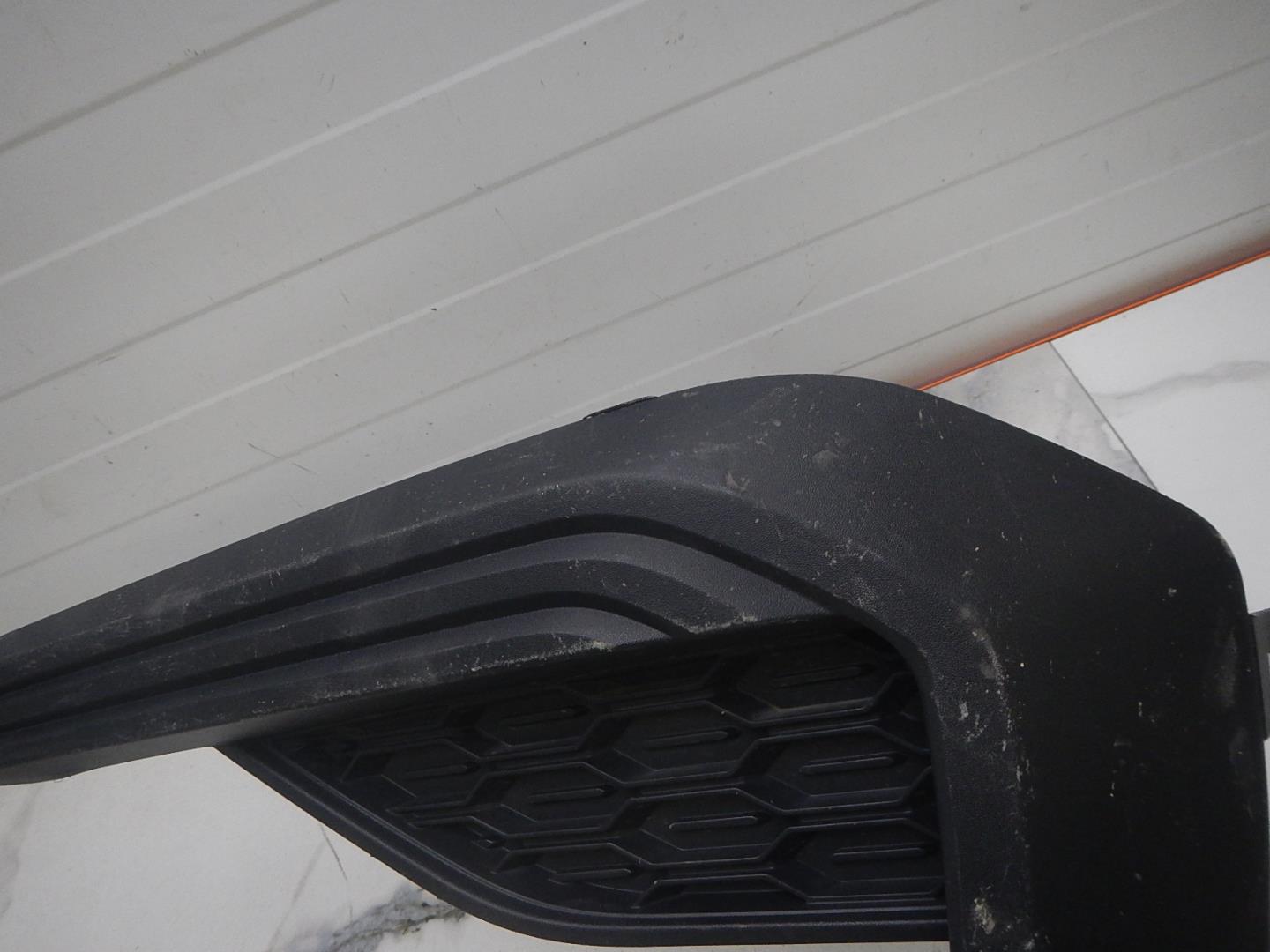 Решетка в бампер левая