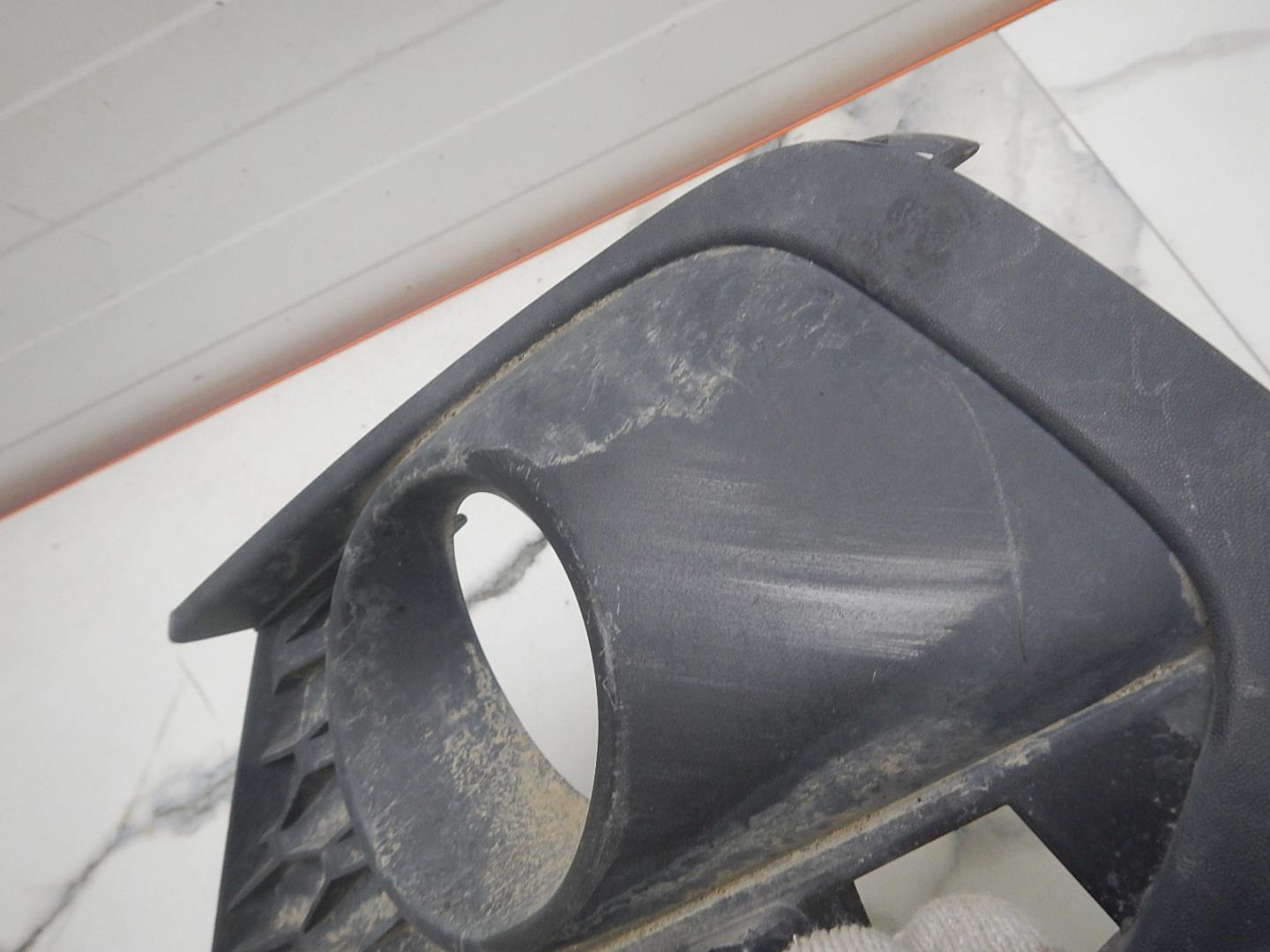 Решетка в бампер правая