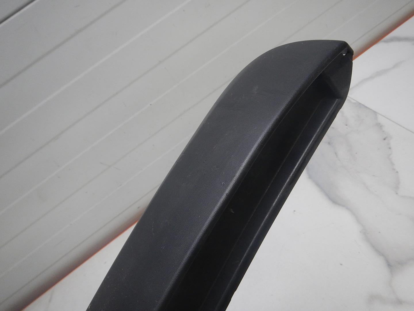 Накладка двери багажника