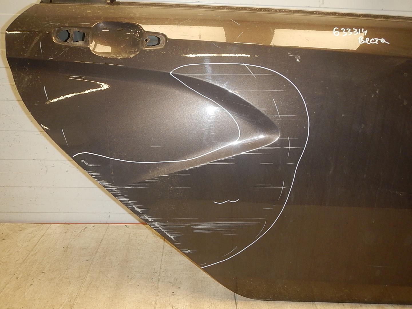 Дверь задняя правая