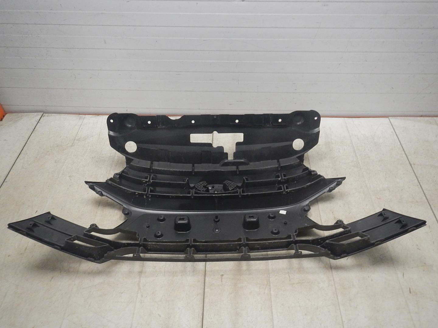 Решетка радиатора