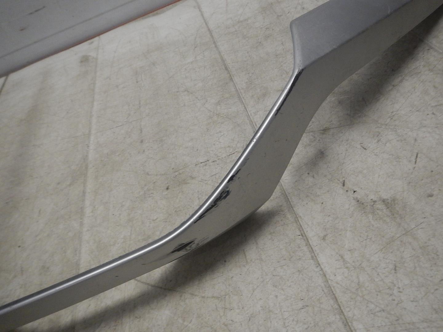 Накладка переднего бампера