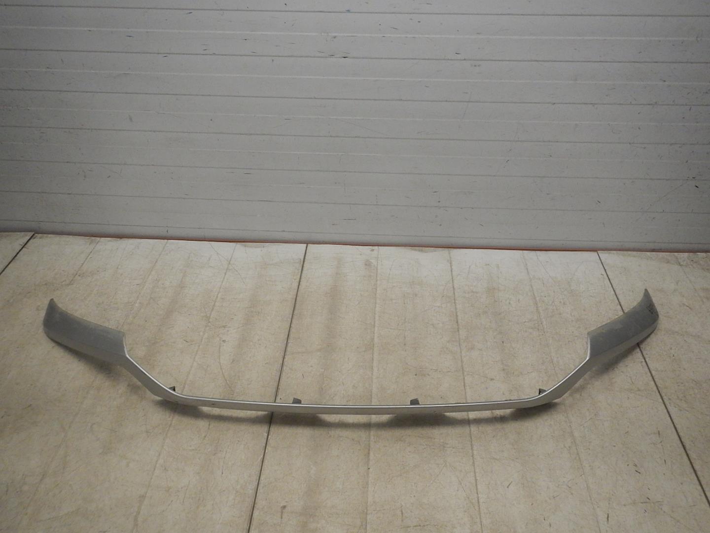 Накладка переднего бампера