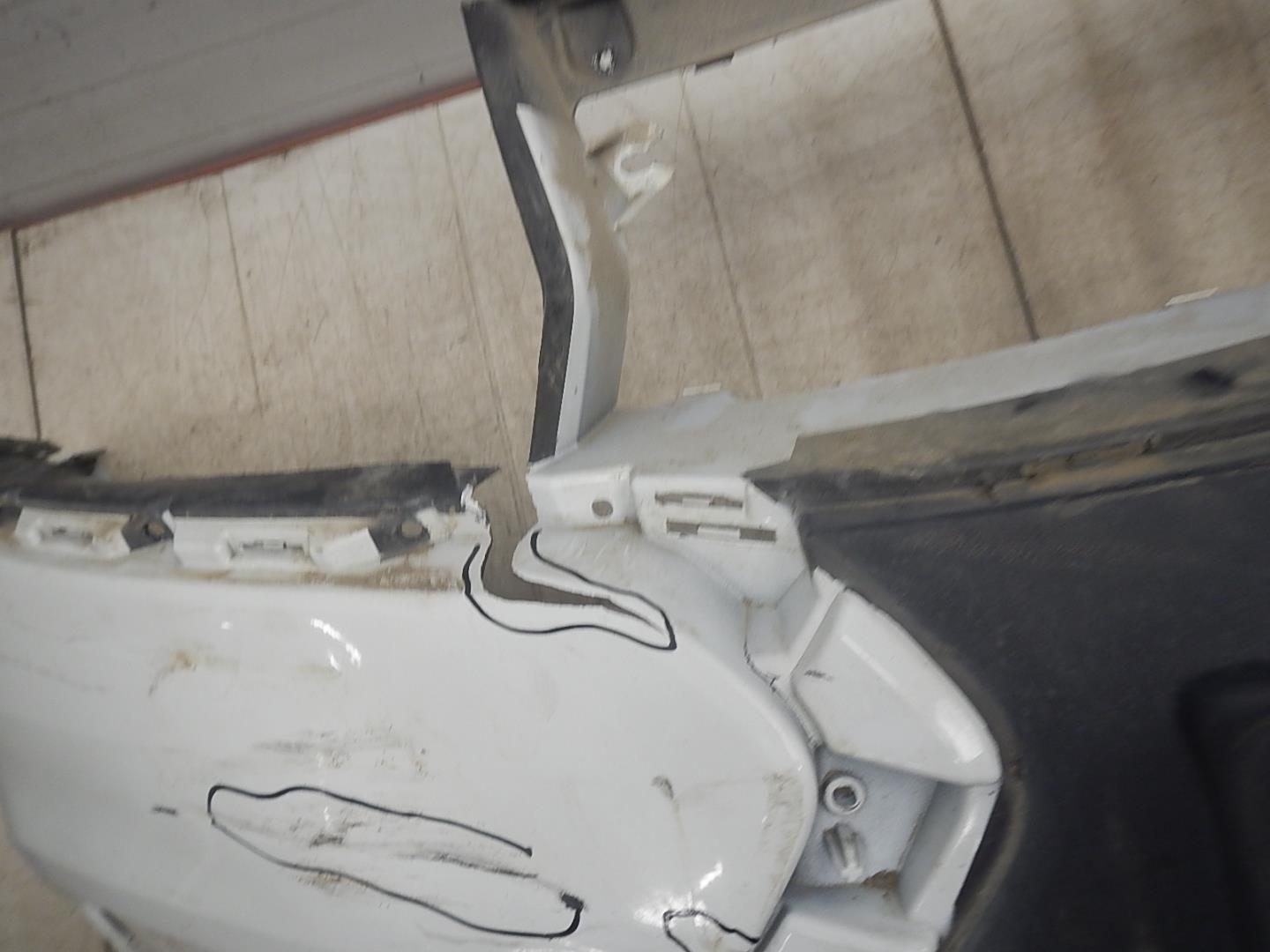 Бампер передний