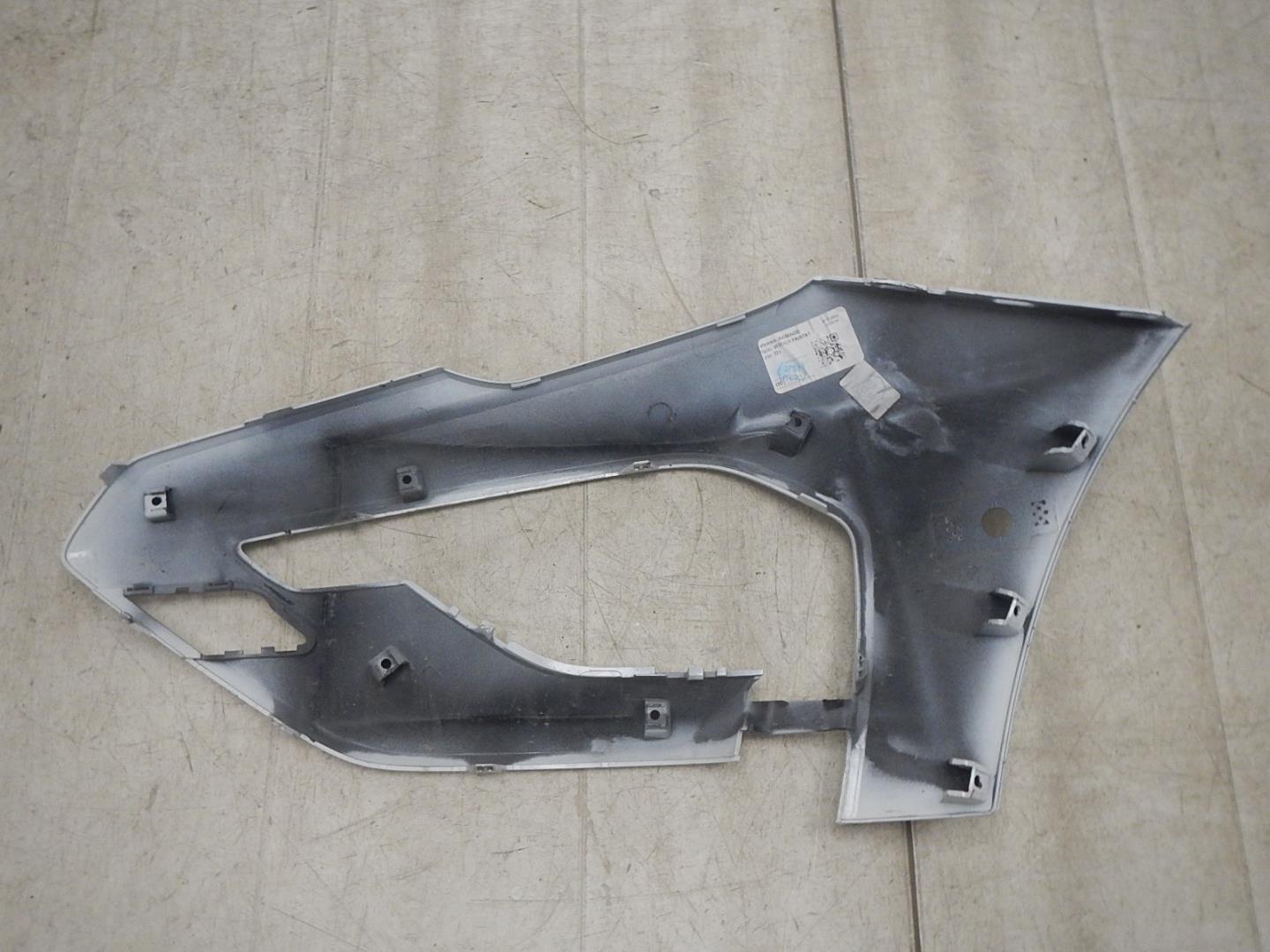 Накладка переднего бампера правая