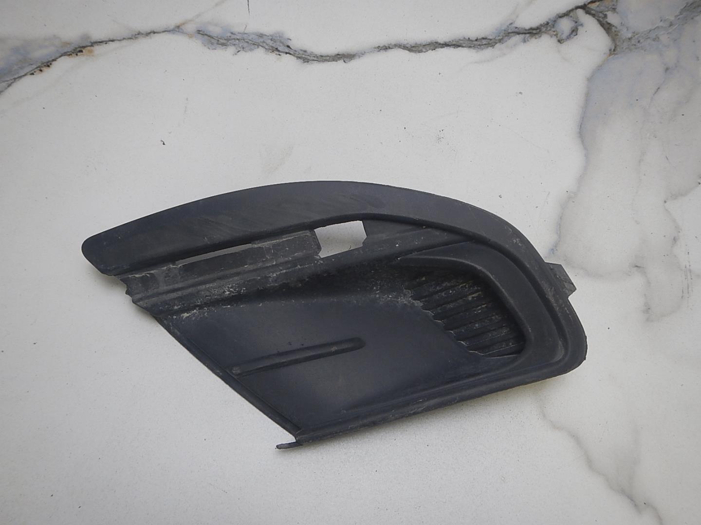 Решетка в бампер левая