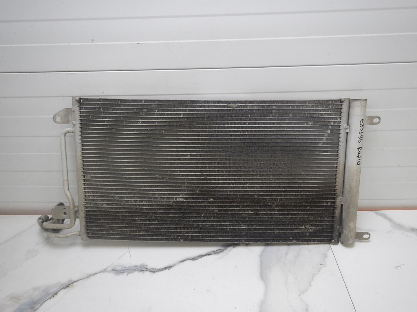 Радиатор кондиционера / конденсер