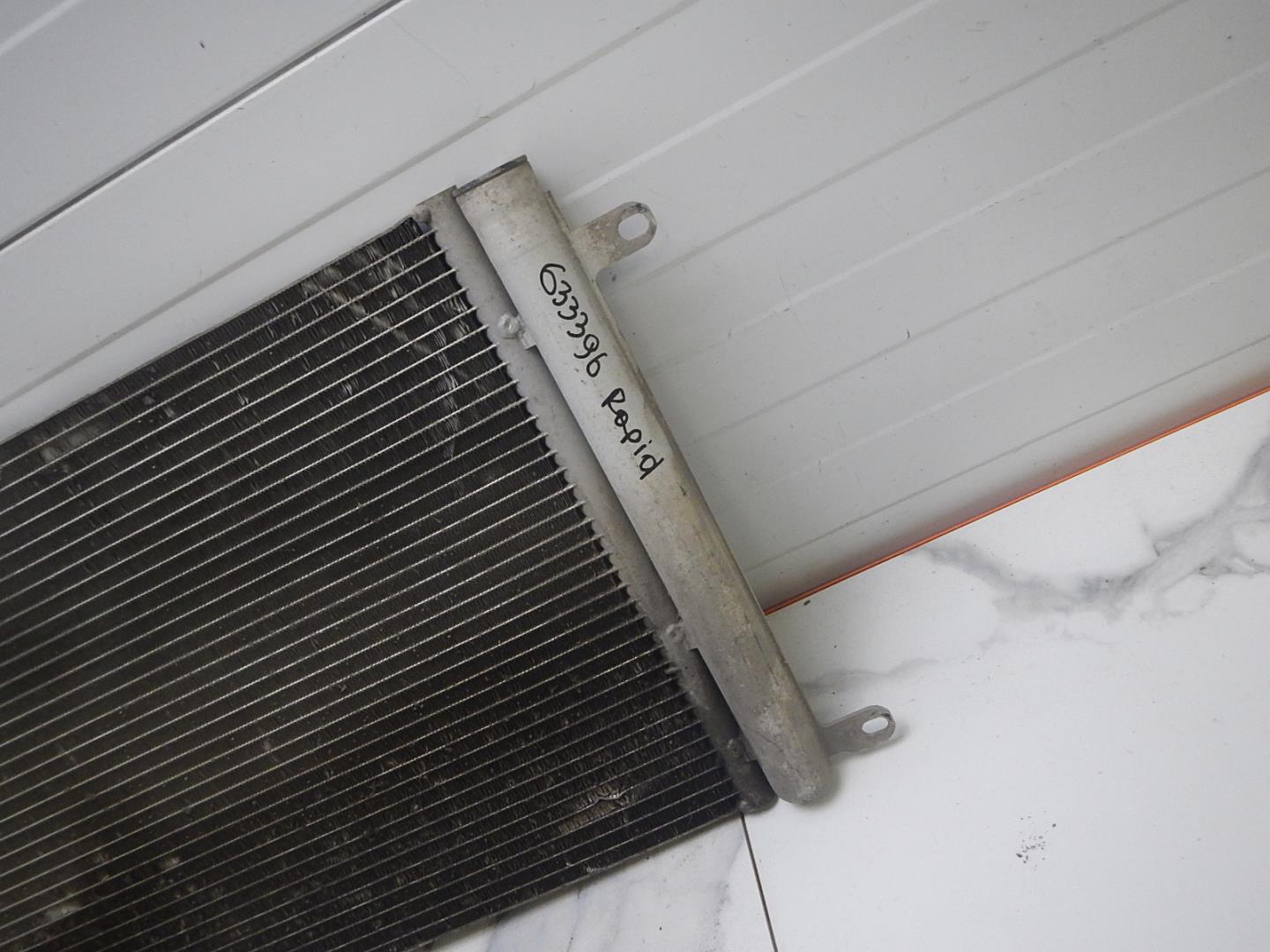 Радиатор кондиционера / конденсер