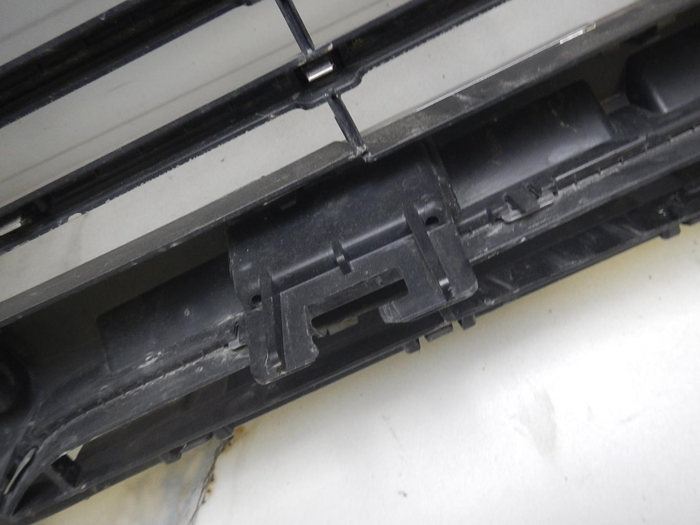 Решетка радиатора