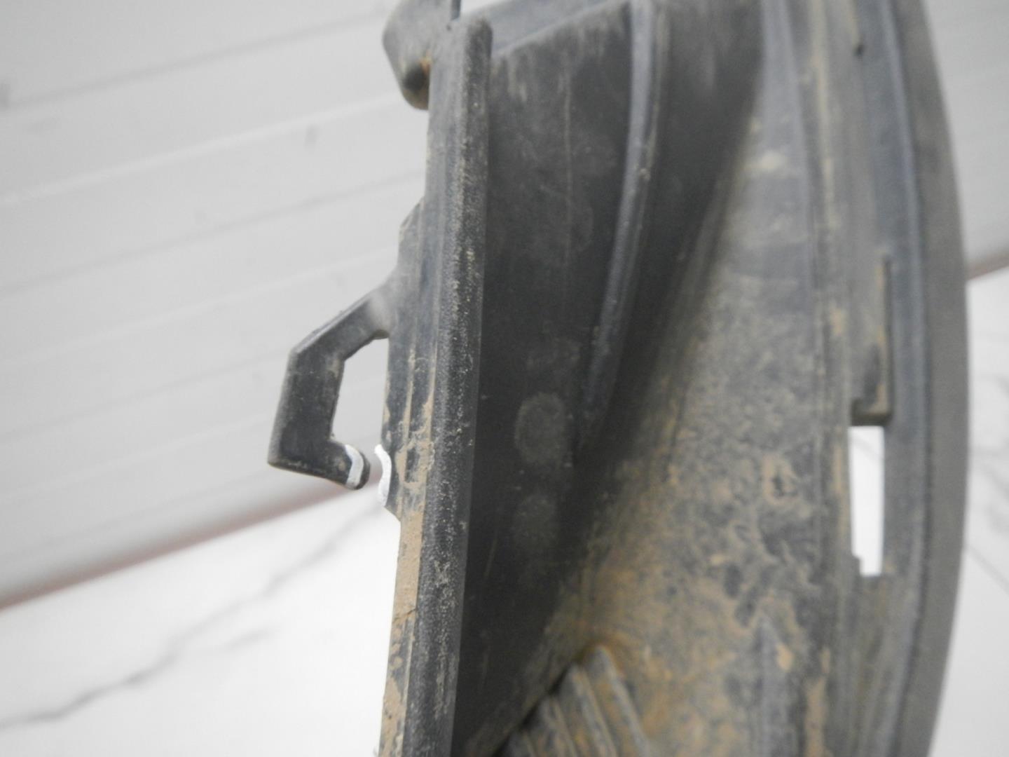 Решетка в бампер левая