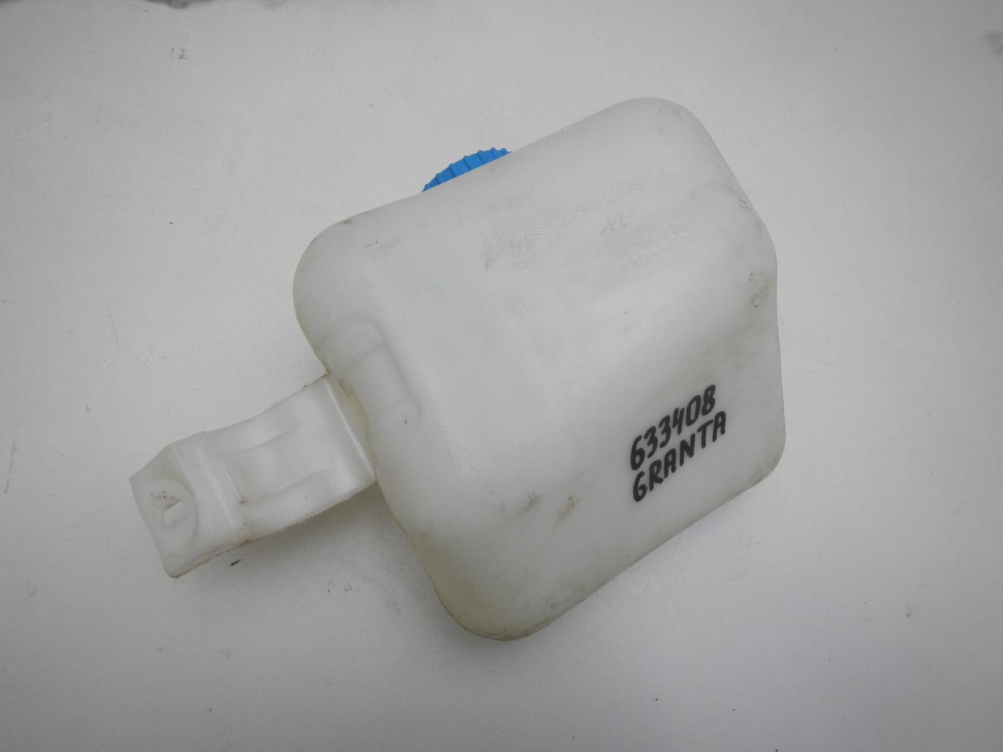 Бачок омывателя лобового стекла