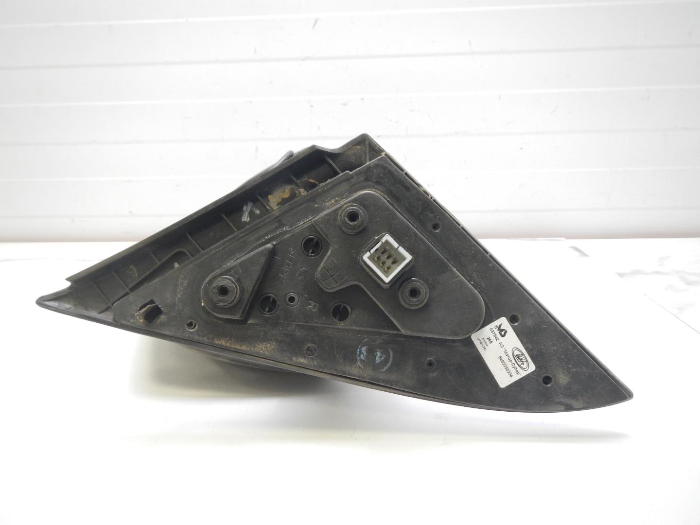 Зеркало правое электрическое