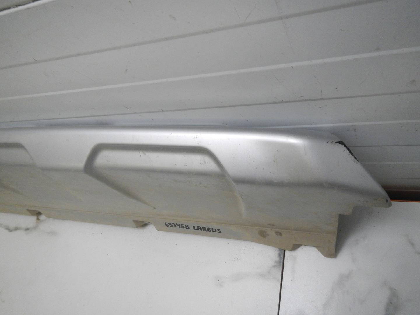 Накладка переднего бампера