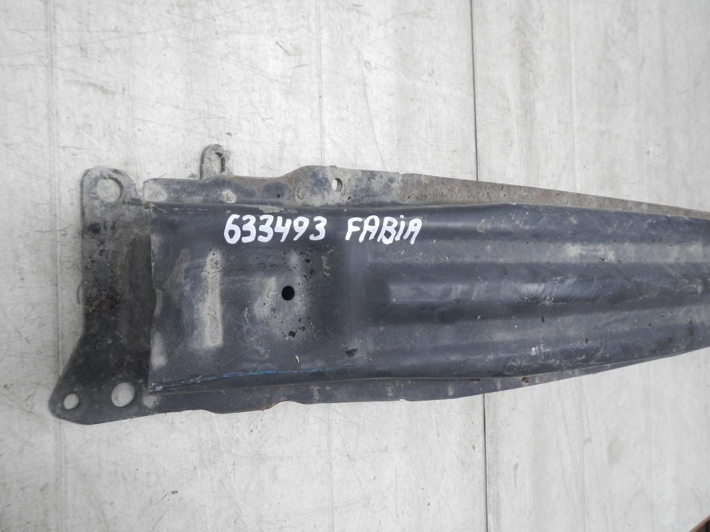 Усилитель переднего бампера