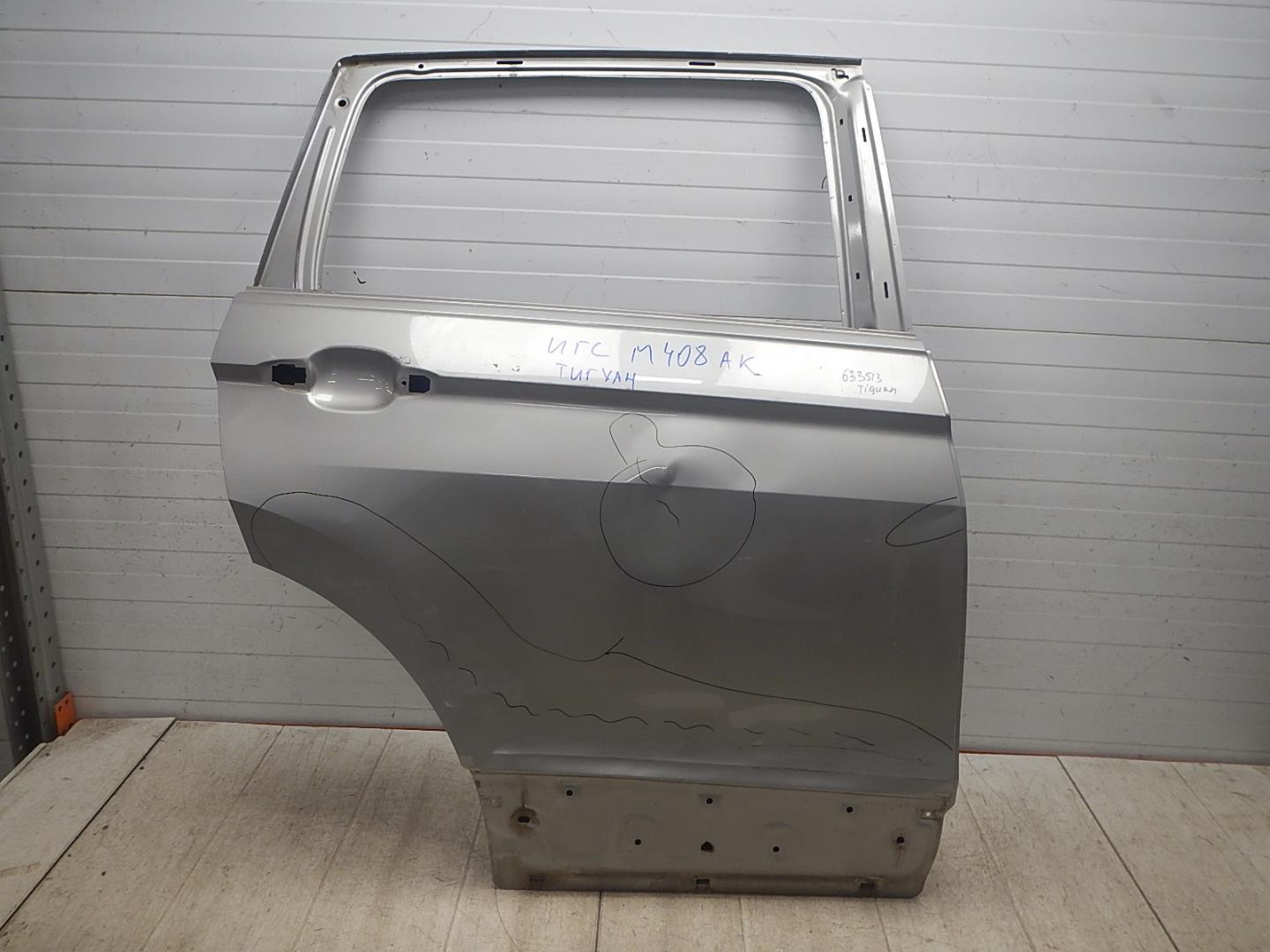 Дверь задняя правая