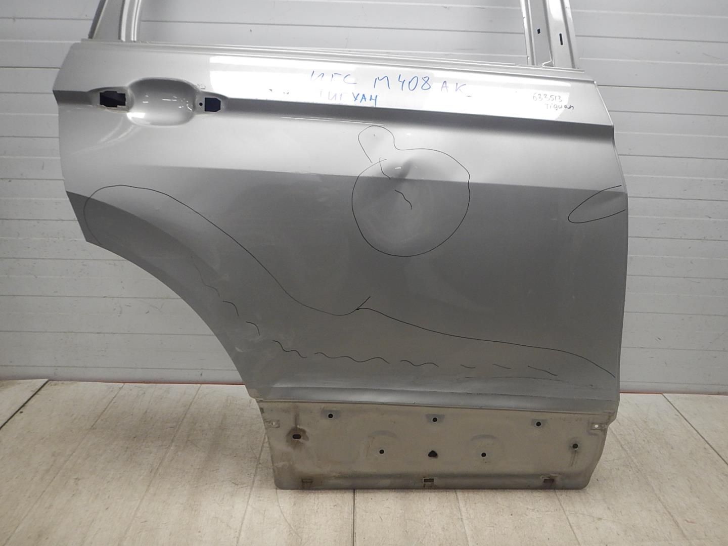 Дверь задняя правая