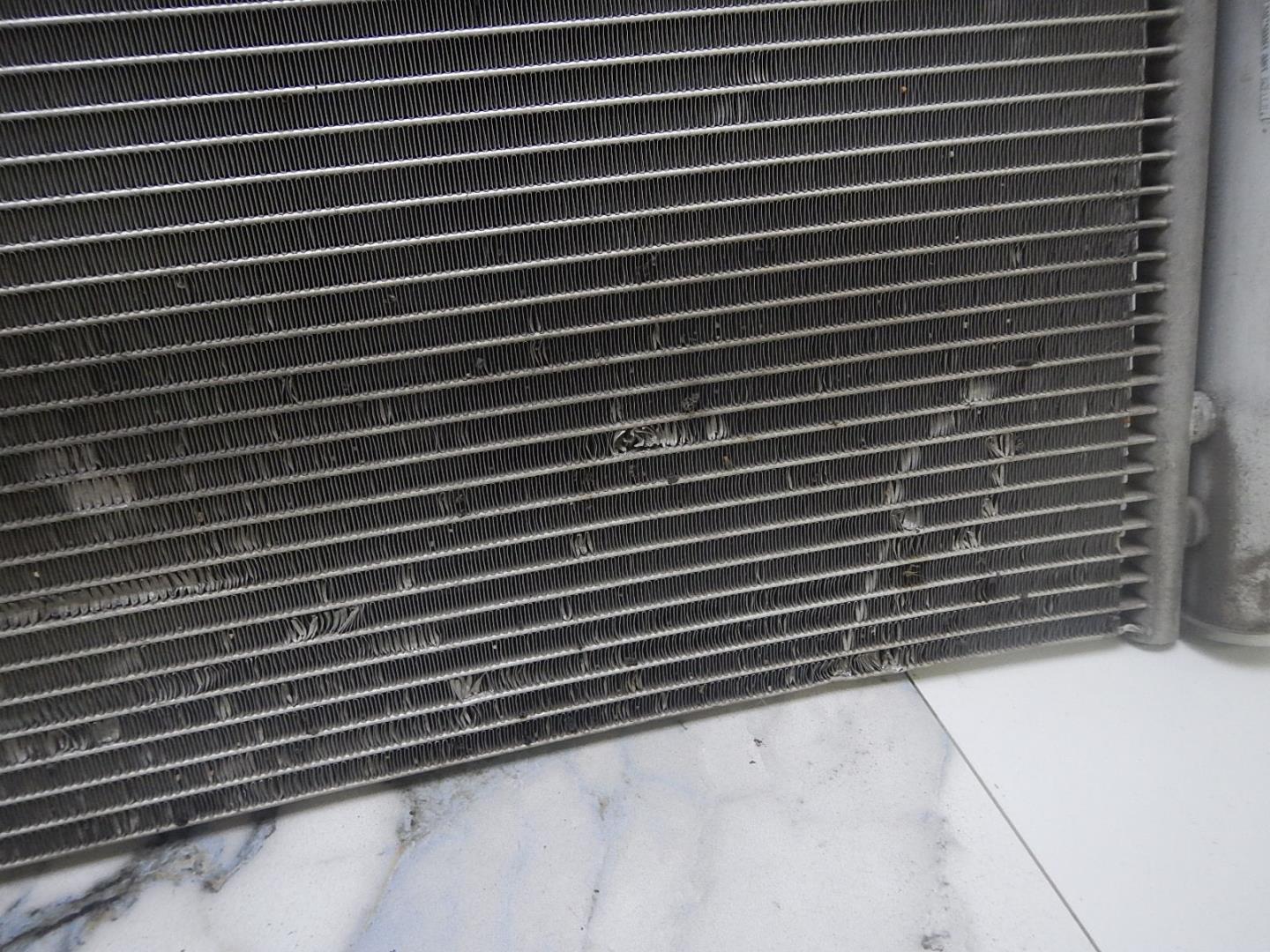 Радиатор кондиционера / конденсер