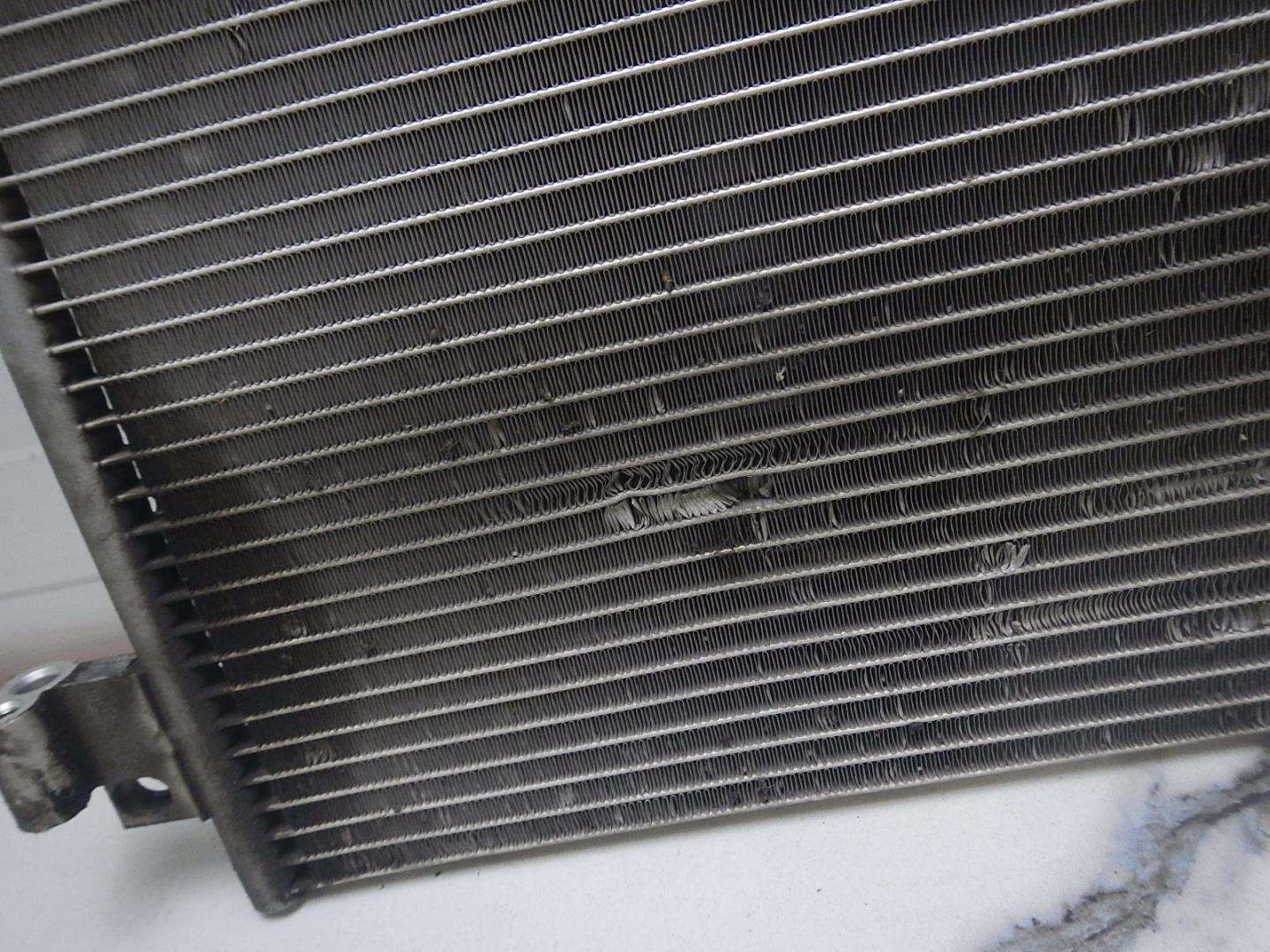 Радиатор кондиционера / конденсер