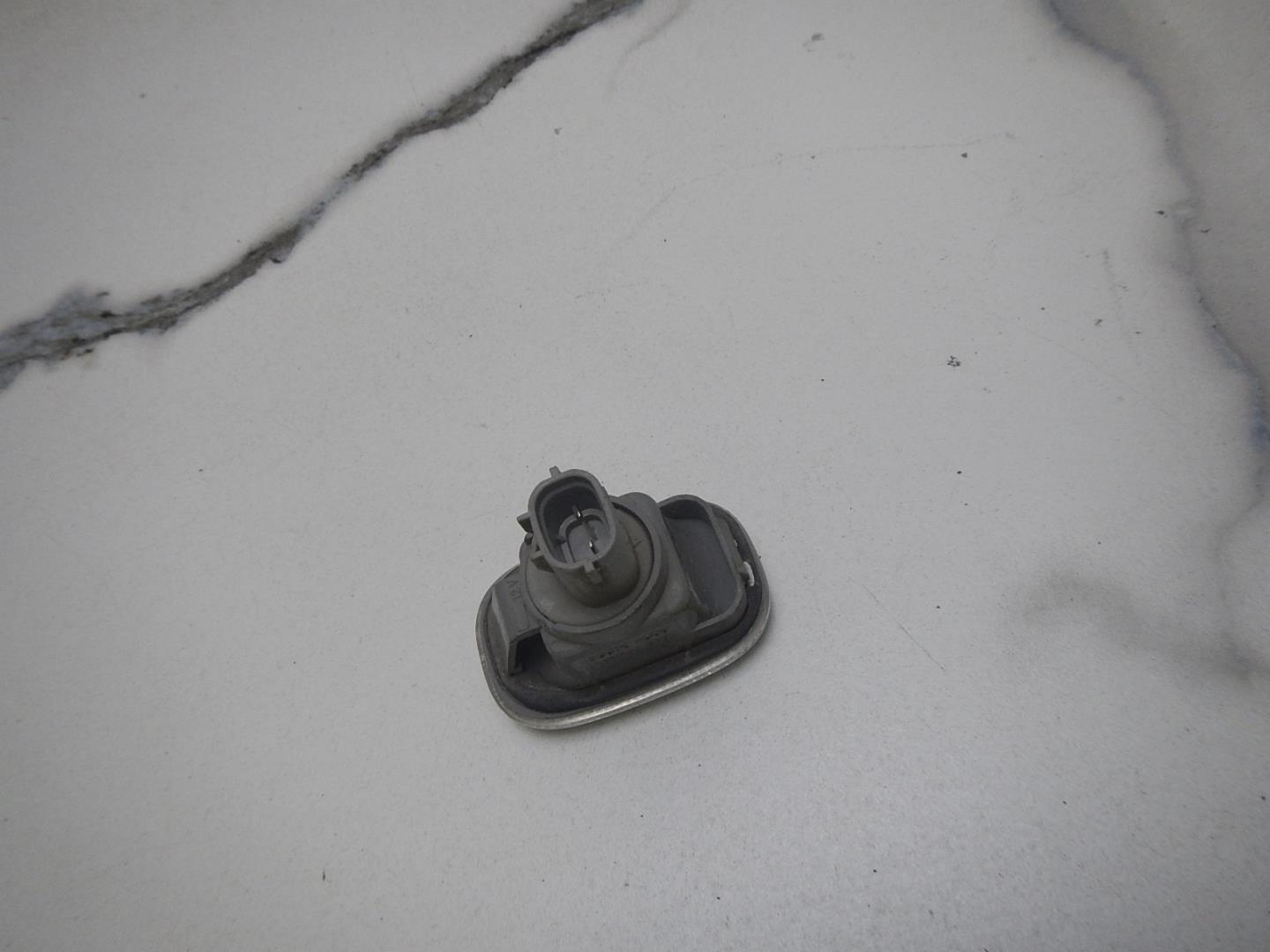 Указатель поворота левый