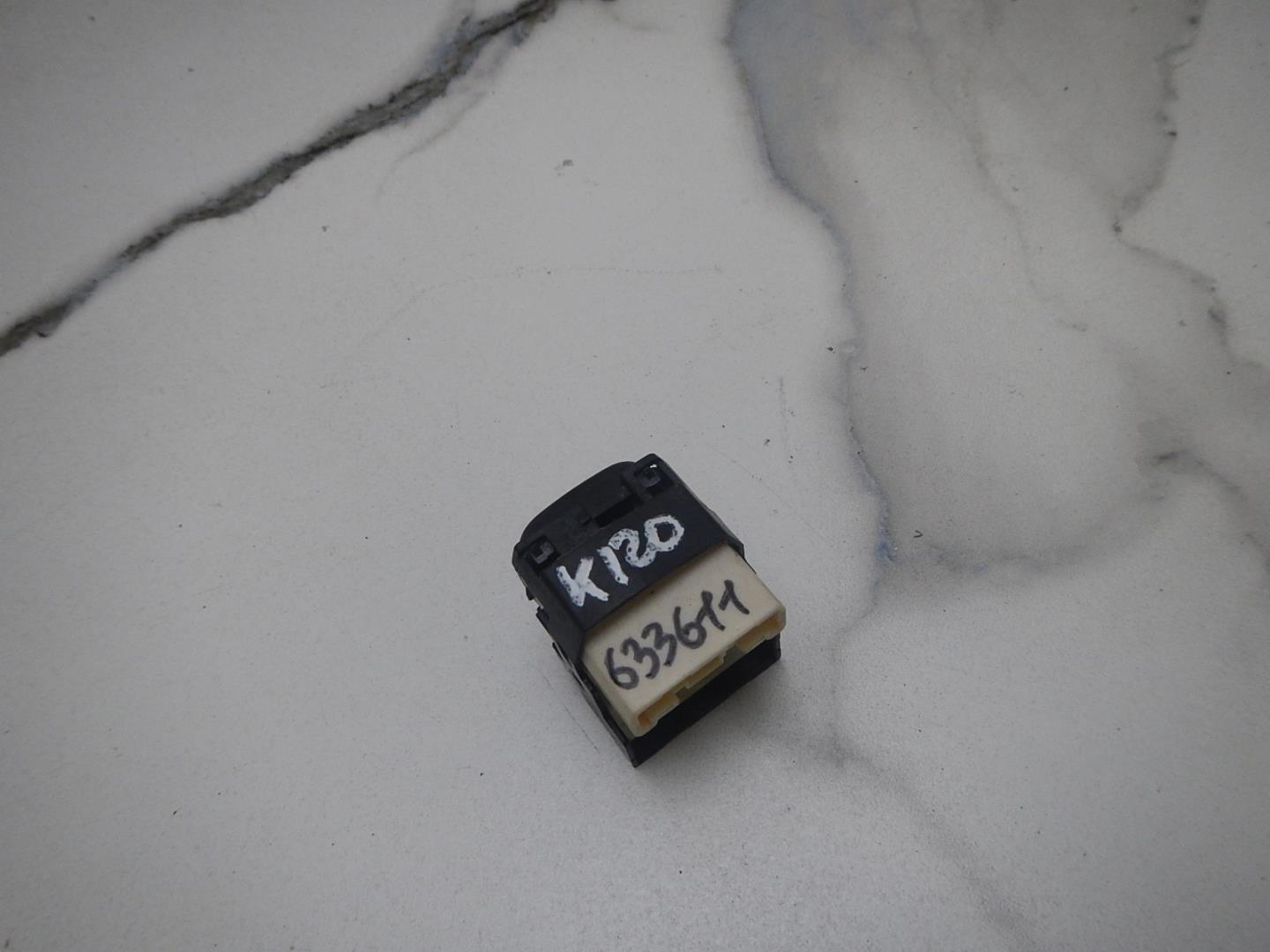 Переключатель регулировки зеркал